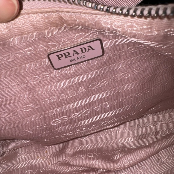 Prada Pink Crossbody Bag Set with Logo and Adjustable Strap - Picture 2 of 5